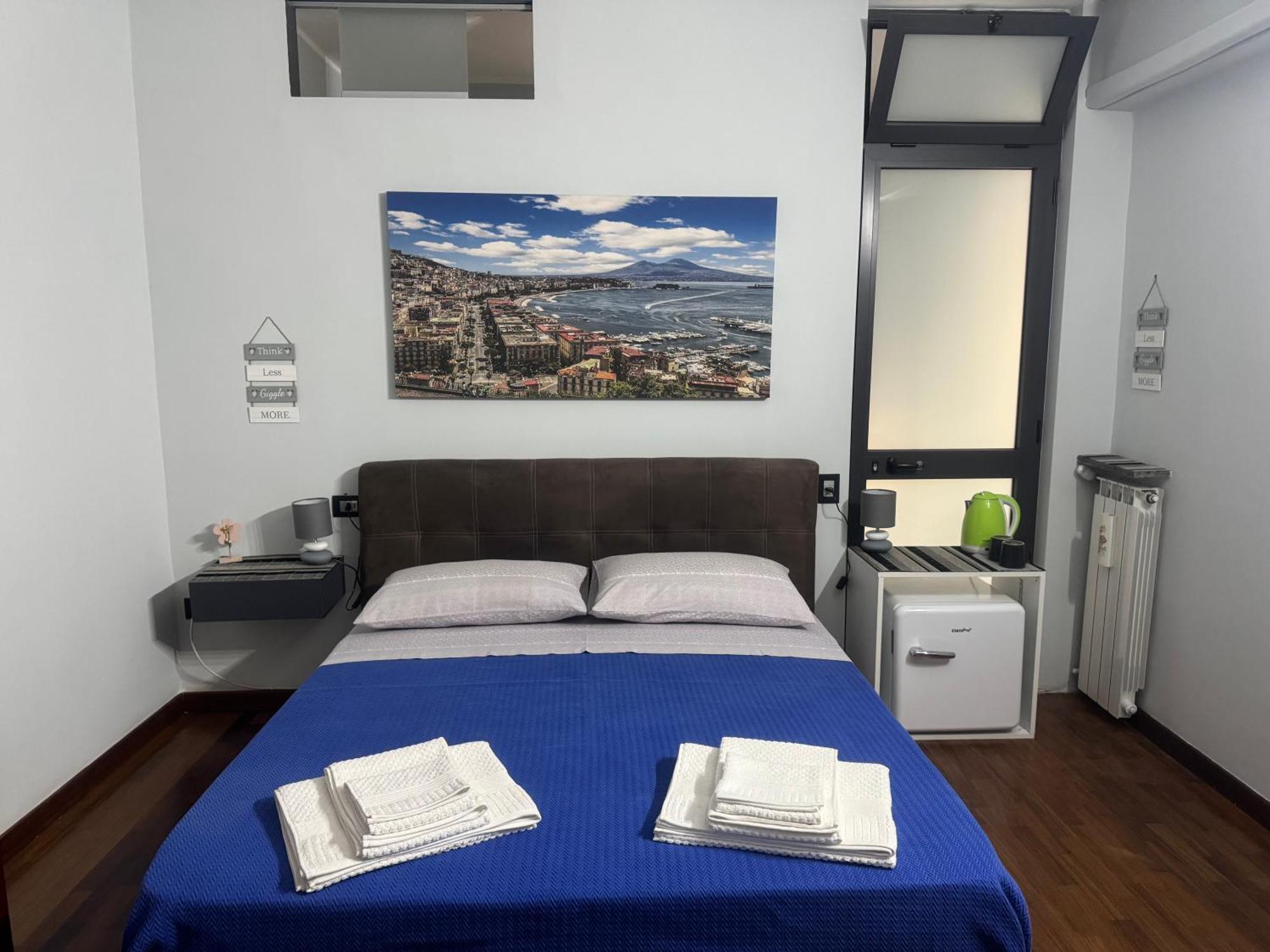 Mapi Room Napels Buitenkant foto