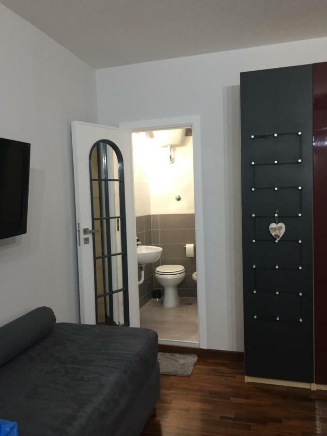 Mapi Room Napels Buitenkant foto